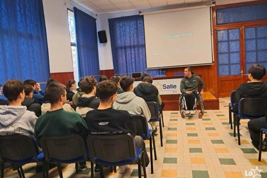 Tutoria de sensibilització a 1r de Batxillerat